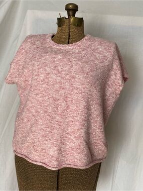 Soft Pink Cropped Women’s Knit Sweater